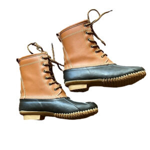 KHOMBU Boots - Size 6